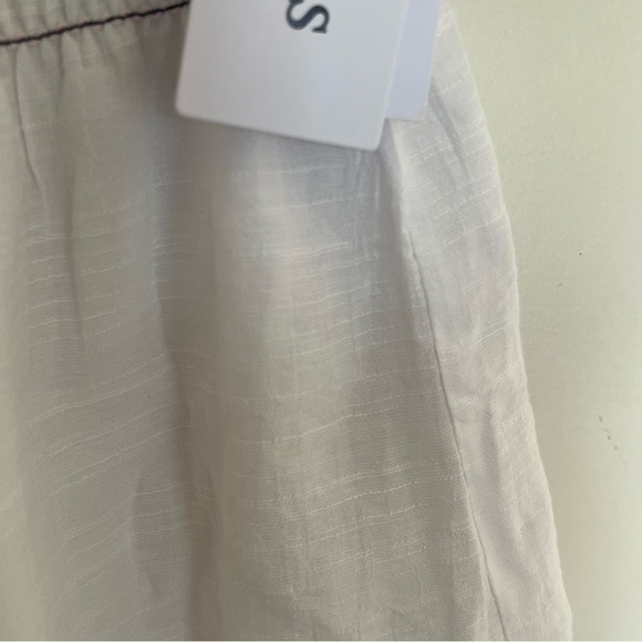 NWT Women’s Guess Off Should Striped Smocked Top With Flowy Bottom Size Small - Picture 3 of 11